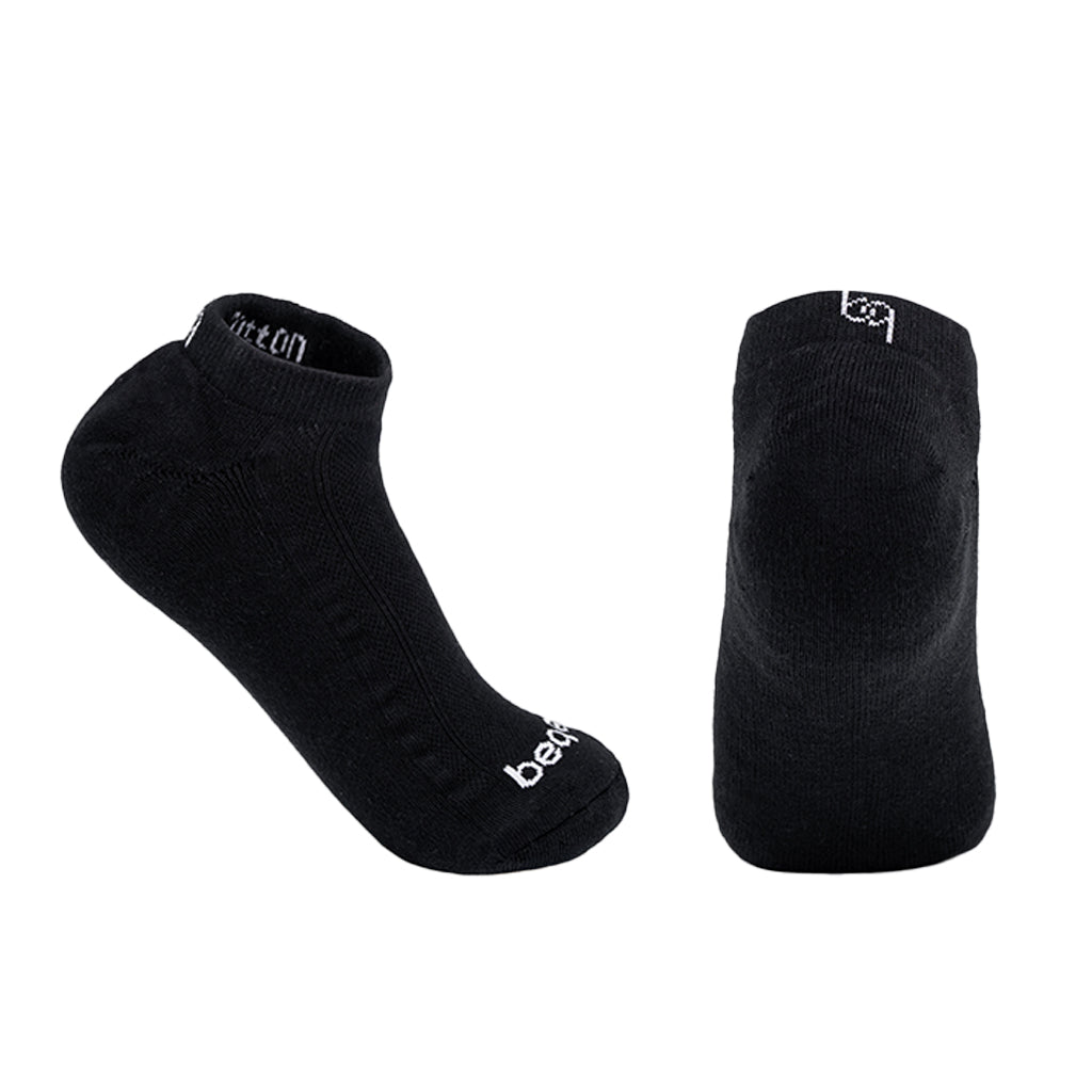 Beqem Sneaker-Socken aus ägyptischer Baumwolle – schwarz, atmungsaktiv & weich, rutschfest mit perfekter Passform & Komfort.