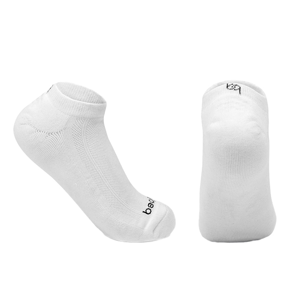 Beqem weiße Sneaker-Socken aus ägyptischer Baumwolle – ultraweich, atmungsaktiv & langlebig für höchsten Komfort.