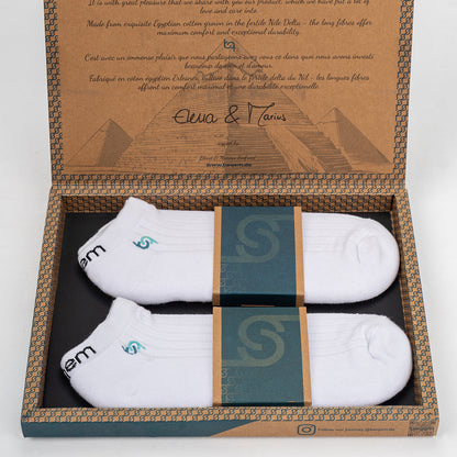 Beqem Sneaker-Socken aus ägyptischer Baumwolle – ultraweich, langlebig und atmungsaktiv. Hochwertige Geschenkbox mit edlem Design.