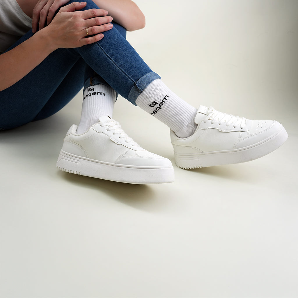 Beqem weiße Socken aus ägyptischer Baumwolle – atmungsaktiv, weich & langlebig. Perfekte Wahl für Komfort & Qualität.