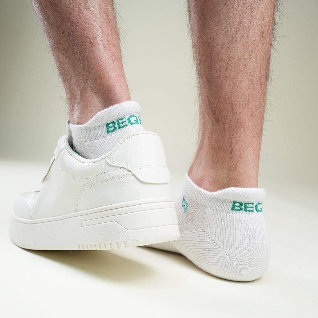 Beqem Sneaker-Socken aus ägyptischer Baumwolle – weiße, atmungsaktive & bequeme Socken für Herren mit perfekter Passform & Haltbarkeit.