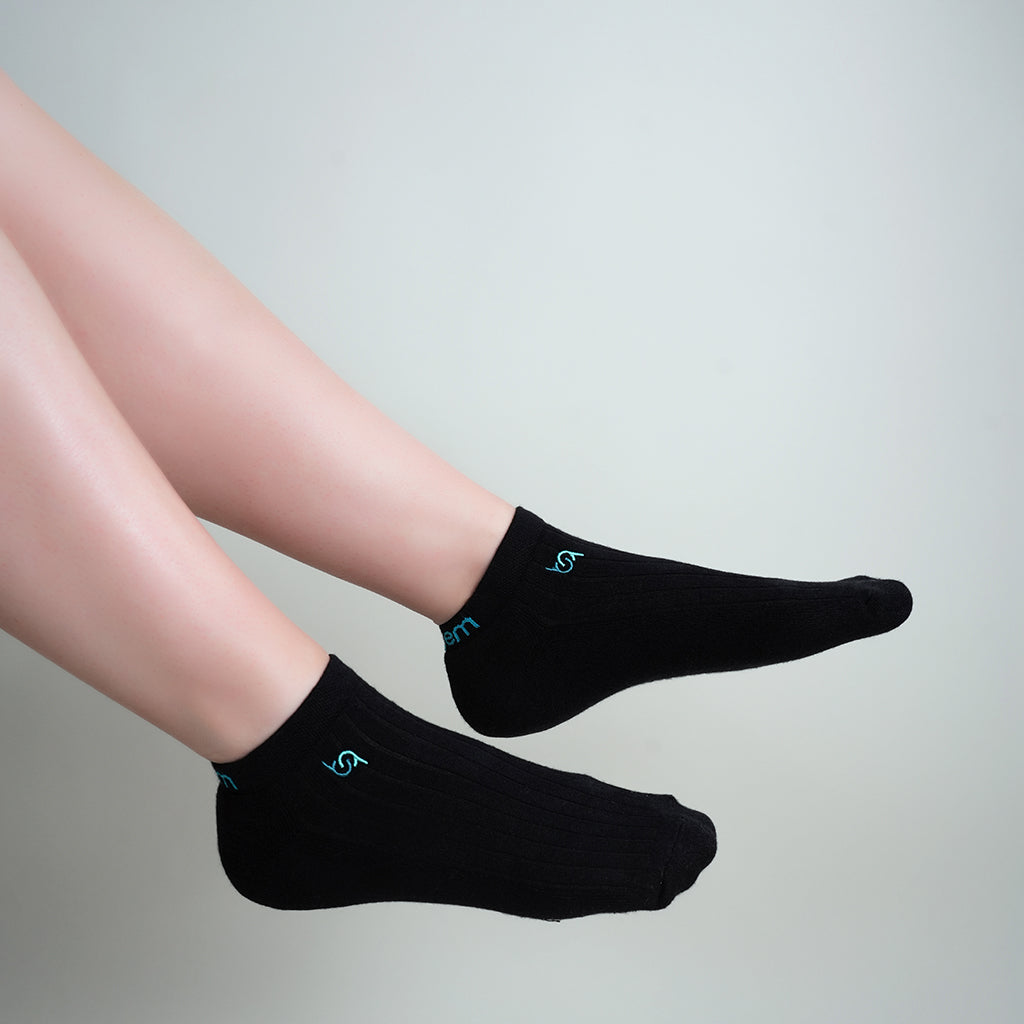 Beqem Sneaker-Socken in Schwarz aus ägyptischer Baumwolle – atmungsaktiv, weich & langlebig. Perfekt für maximalen Komfort.